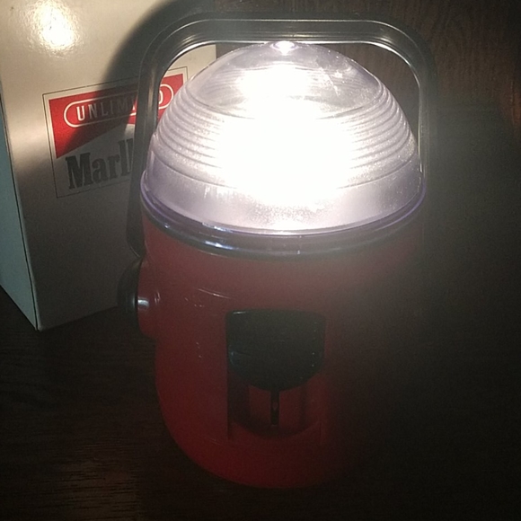 Vintage Marlboro Lantern W/Box - Picture 5 of 6